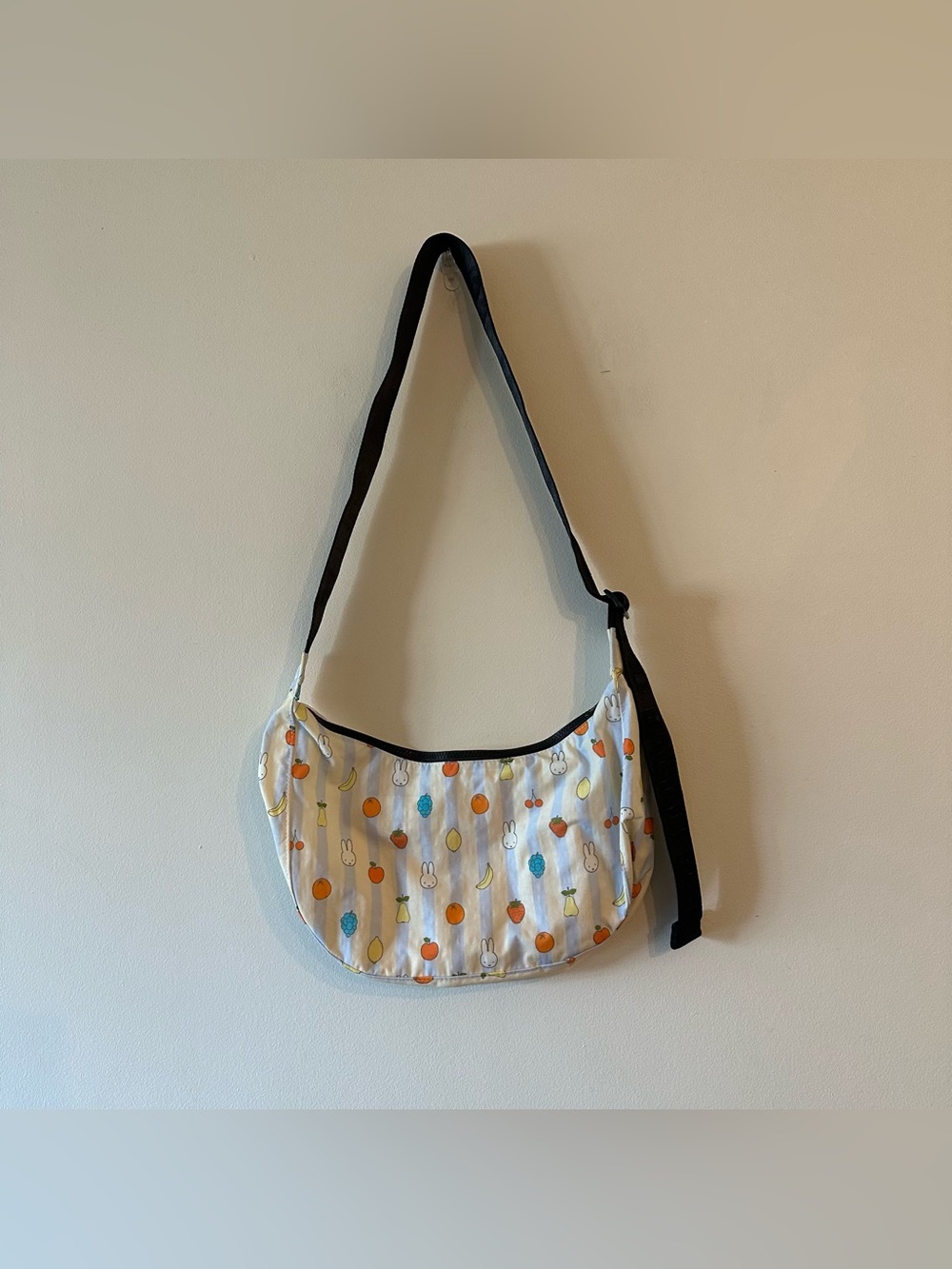 NEW Baggu UO Exclusive Medium Nylon Crescent Bag Miffy Picnic Stripes 

New with
